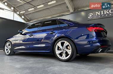 Седан Audi A4 2021 в 