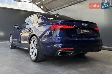 Седан Audi A4 2021 в 