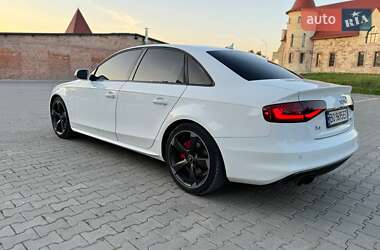 Седан Audi A4 2013 в 