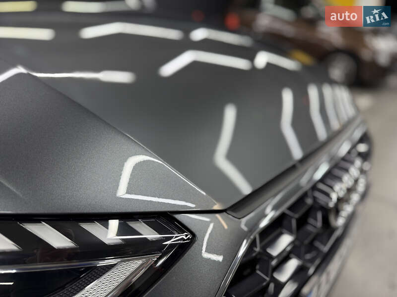 Седан Audi A4 2023 в Киеве