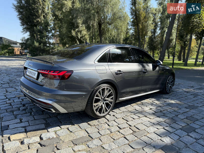 Седан Audi A4 2023 в Киеве