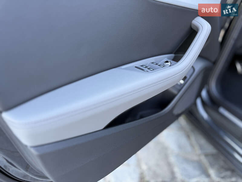 Седан Audi A4 2023 в Киеве