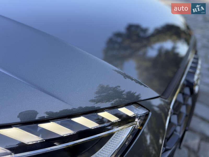 Седан Audi A4 2023 в Киеве