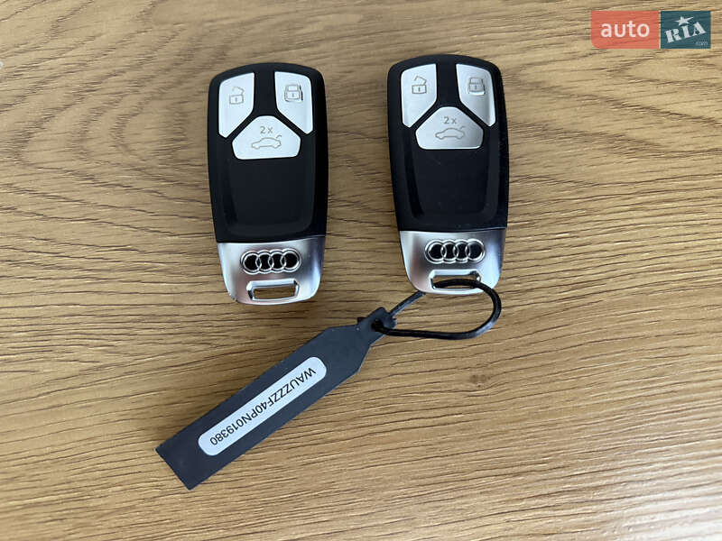 Седан Audi A4 2023 в Киеве