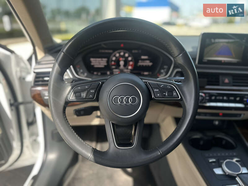 Седан Audi A4 2018 в Львове
