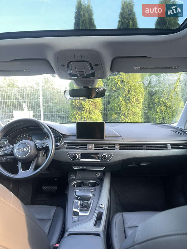 Седан Audi A4 2017 в Львові