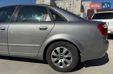 Седан Audi A4 2003 в 