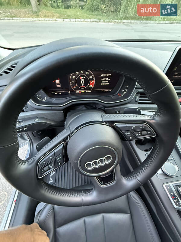 Седан Audi A4 2018 в Полтаве
