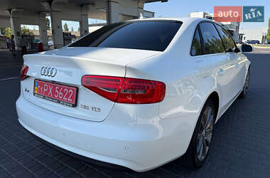 Седан Audi A4 2014 в 