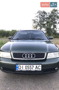 Седан Audi A4 2000 в 