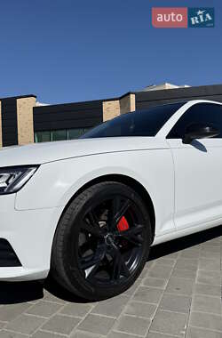 Седан Audi A4 2017 в 