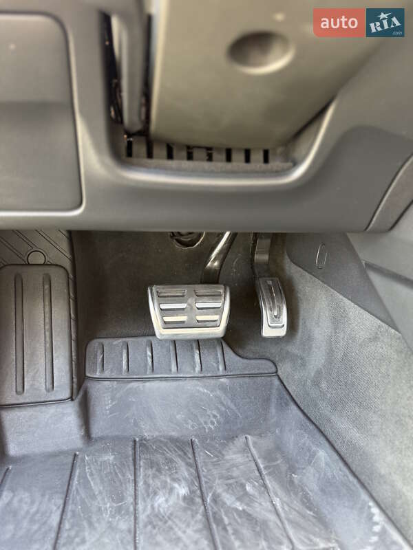 Седан Audi A4 2017 в Хмельницком фото 15 Седан Audi A4 2017 в Хмельницком