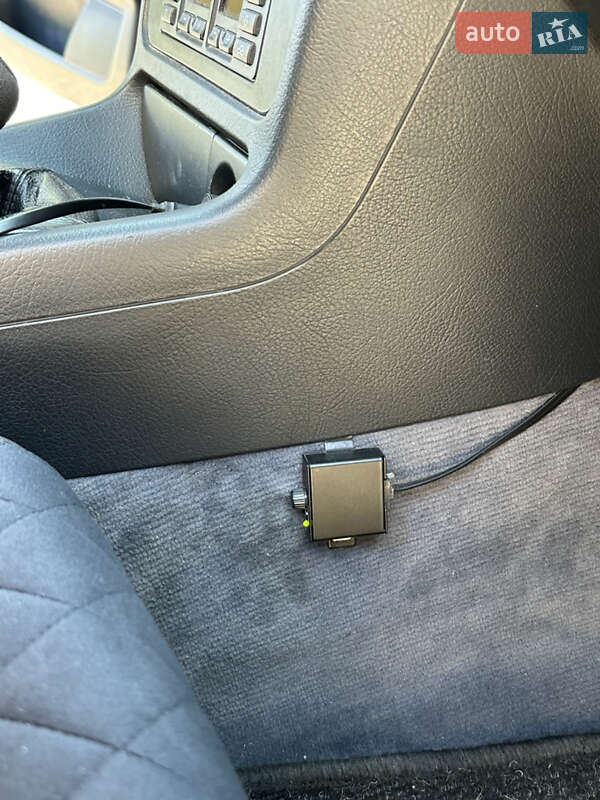 Седан Audi A4 1995 в Раздельной