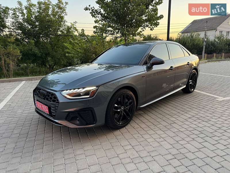 Седан Audi A4 2023 в 