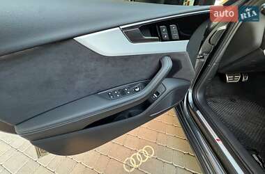 Седан Audi A4 2023 в 