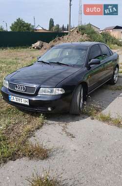 Седан Audi A4 1995 в 