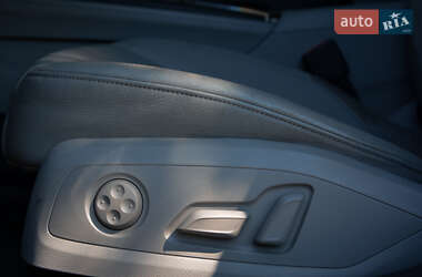 Седан Audi A4 2017 в 