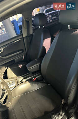 Седан Audi A4 2001 в 