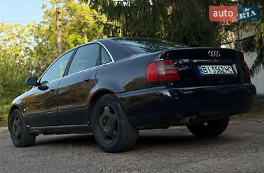 Седан Audi A4 1997 в 