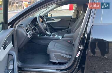 Универсал Audi A4 2021 в 