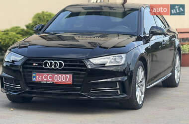 Седан Audi A4 2017 в 
