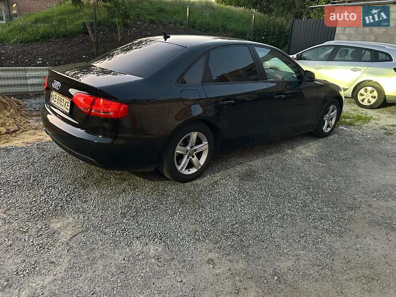 Седан Audi A4 2010 в Козятині