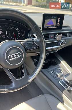 Седан Audi A4 2018 в 