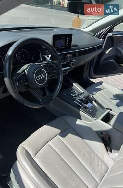 Седан Audi A4 2018 в 