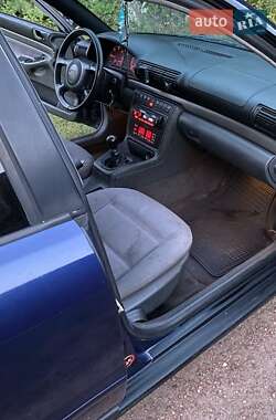 Універсал Audi A4 1998 в 