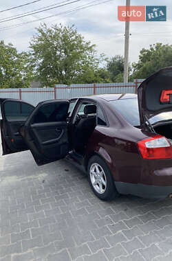 Седан Audi A4 2001 в 