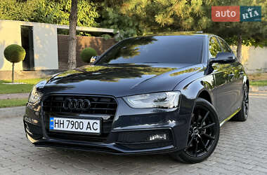 Седан Audi A4 2014 в 