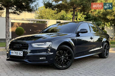 Седан Audi A4 2014 в 