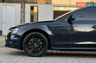 Седан Audi A4 2014 в 