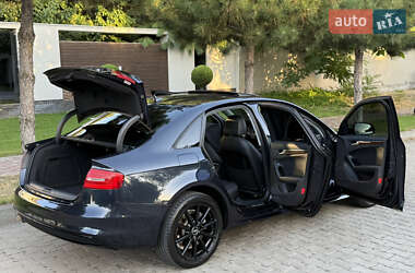 Седан Audi A4 2014 в 