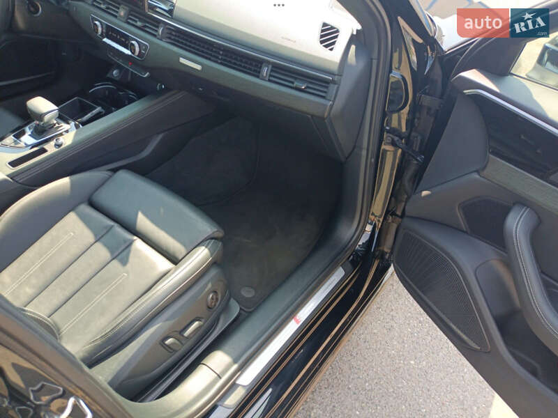 Седан Audi A4 2024 в Киеве