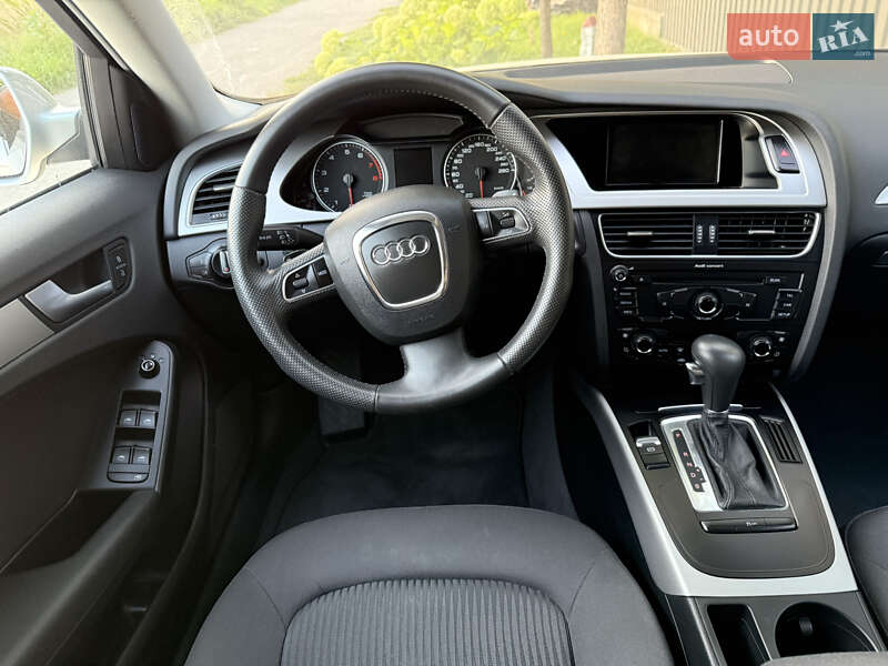 Универсал Audi A4 2011 в Киеве