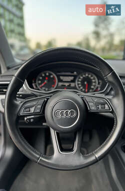 Седан Audi A4 2016 в 