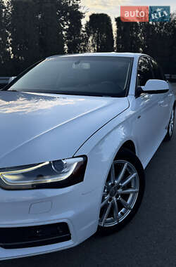 Седан Audi A4 2014 в 