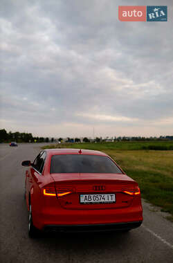 Седан Audi A4 2013 в Виннице