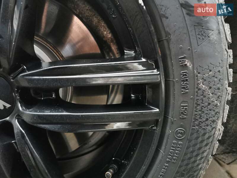 Универсал Audi A4 2019 в Золочеве