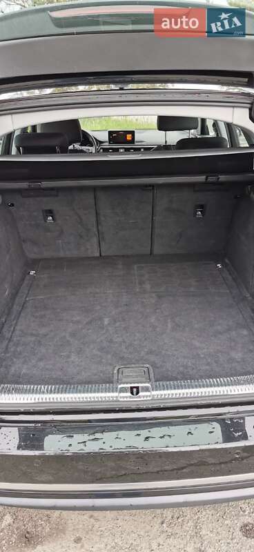 Универсал Audi A4 2019 в Золочеве