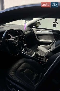 Седан Audi A4 2013 в 