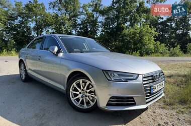 Седан Audi A4 2018 в Львове