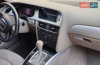 Седан Audi A4 2011 в 