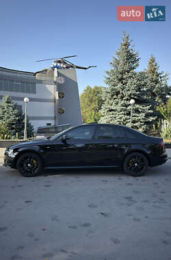 Седан Audi A4 2013 в Запоріжжі