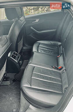 Седан Audi A4 2016 в 