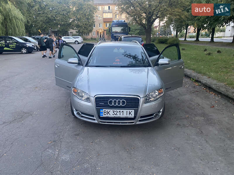 Универсал Audi A4 2004 в Ровно
