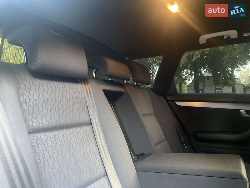 Универсал Audi A4 2004 в Ровно