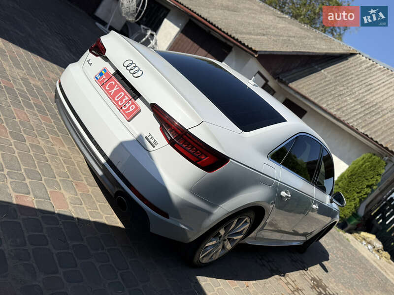 Седан Audi A4 2017 в Рівному