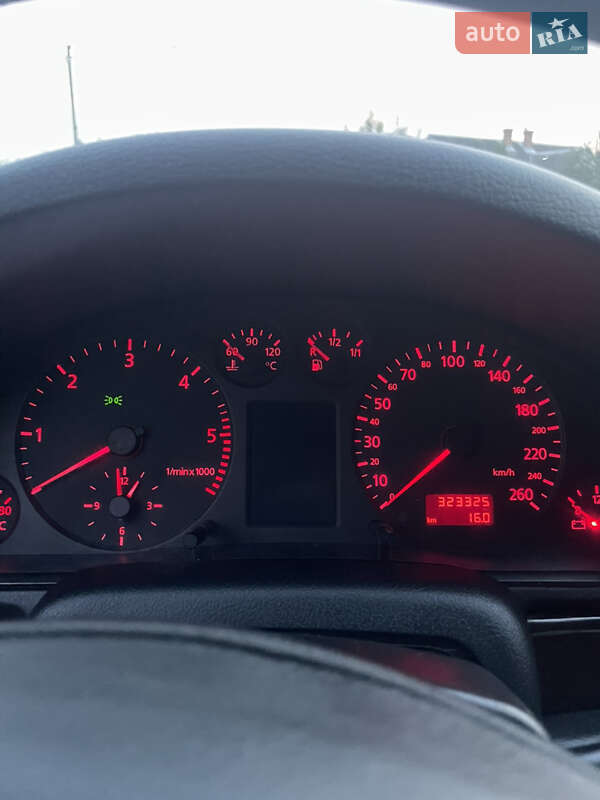 Универсал Audi A4 1998 в Львове